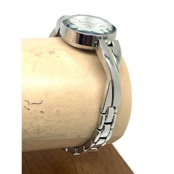 Timex Women's Watch TW2T49400 Quartz Silver Dial Stainless Steel 26mm - Picture 11 of 13